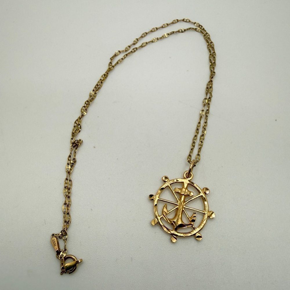 16" Stunning 10kt yellow gold‎ mariner necklace w/ 10kt gold Nautical pendant!